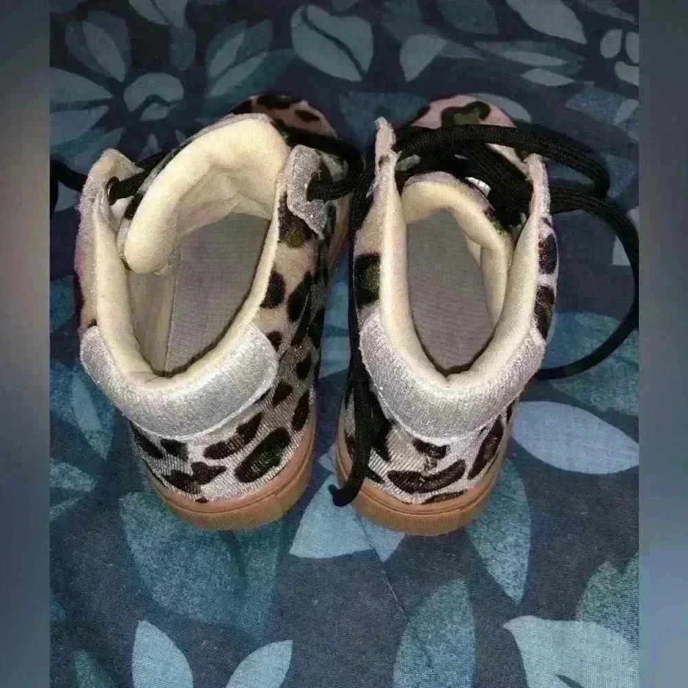 animal print kids sneakers size 29 - Picture 3 of 6